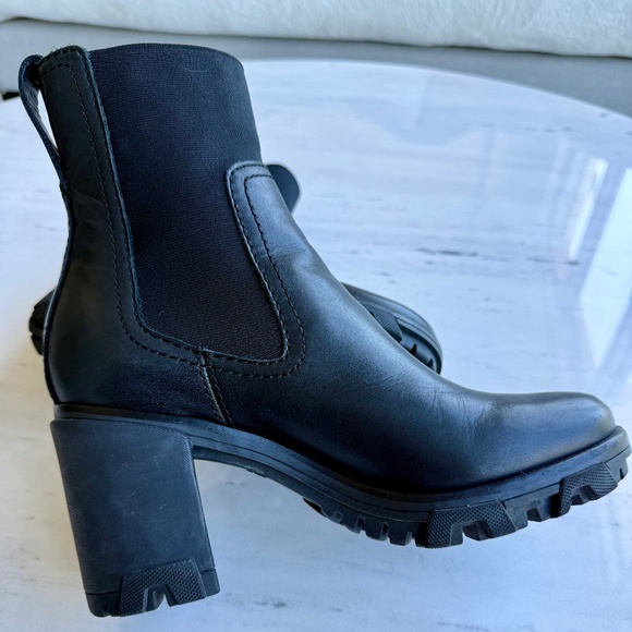 Rag & Bone Chelsea Boots - Picture 2 of 9